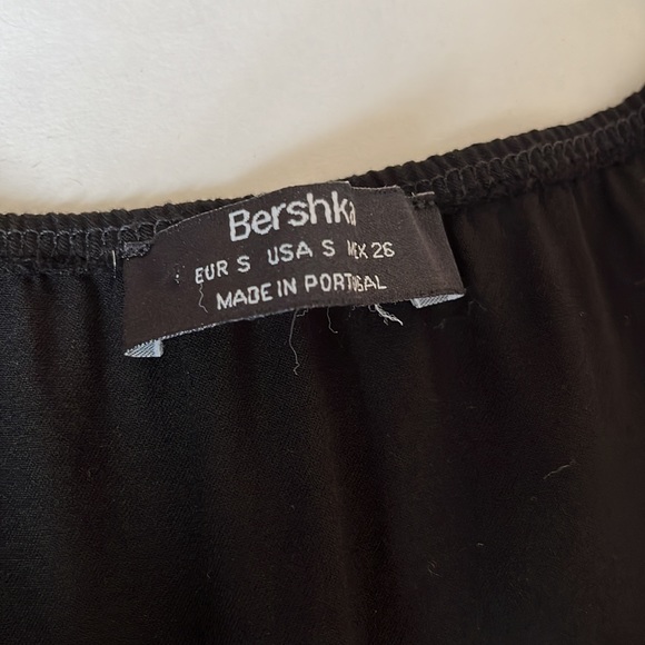 Bershka V Neck Cold Shoulder Wrap Top - Picture 5 of 8